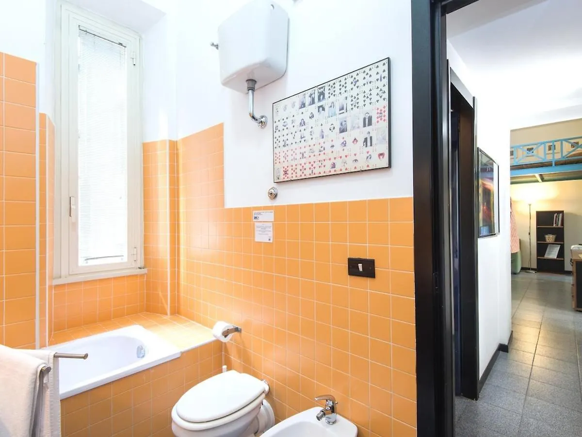 Silenzioso, Grande, Comodo Alloggio A Trastevere Rome Apartment